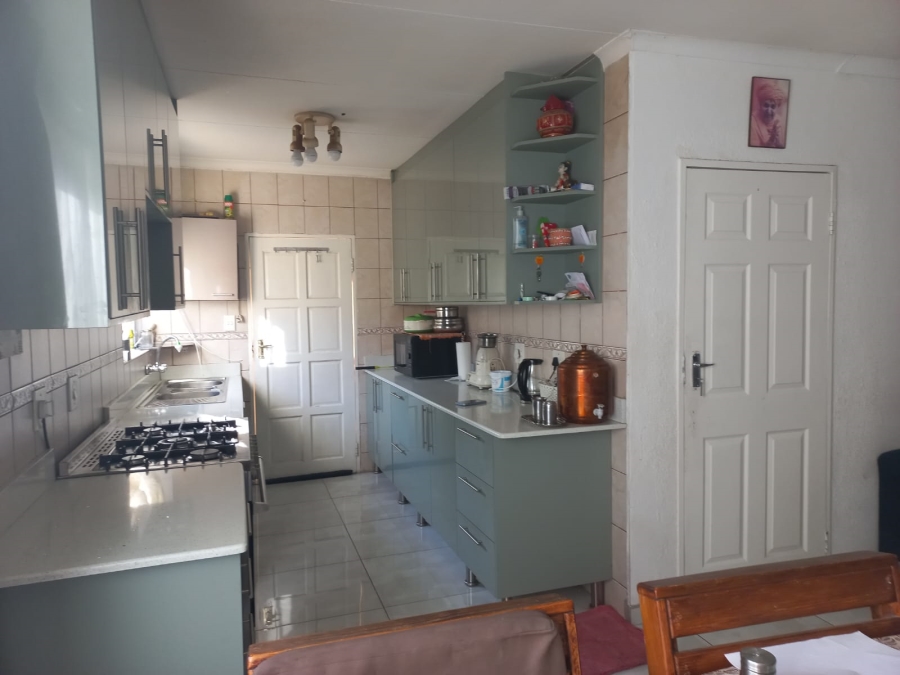 3 Bedroom Property for Sale in Safari Gardens North West